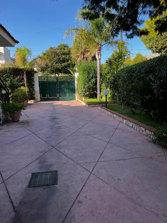 Villa Fugari Mondello Палермо Екстериор снимка